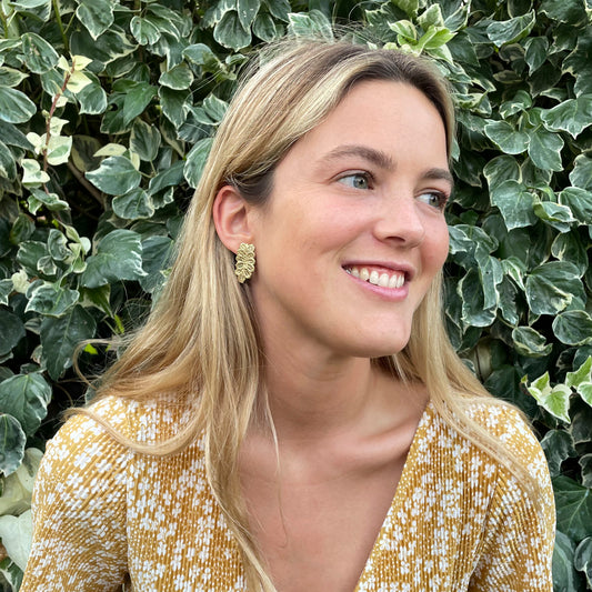 Pendientes Bordado Hojas de plata chapada en oro de 18k